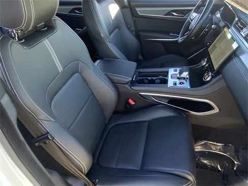 Used 2025 Jaguar F-PACE R-Dynamic S image 21