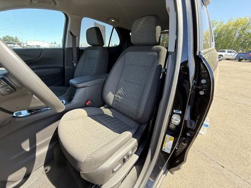 Used 2022 Chevrolet Equinox LT image 21