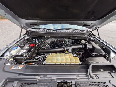 Certified 2021 Ford Expedition XLT image 32