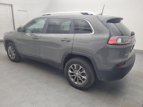 Used 2019 Jeep Cherokee Latitude Plus w/ Comfort/Convenience Group AWD/4WD image 3