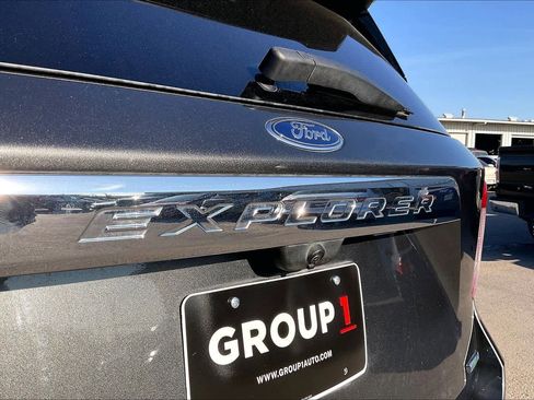 Used 2020 Ford Explorer Limited image 29