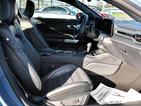 Used 2024 Ford Mustang GT Premium image 43