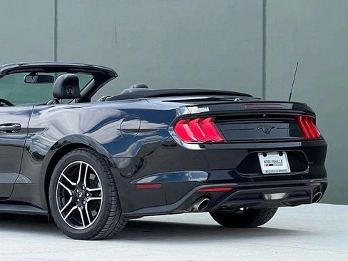 Used 2018 Ford Mustang Premium RWD image 25
