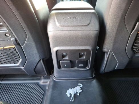 Used 2022 Ford Bronco Badlands image 27
