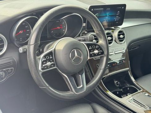 Used 2020 Mercedes-Benz GLC 300 4MATIC image 19