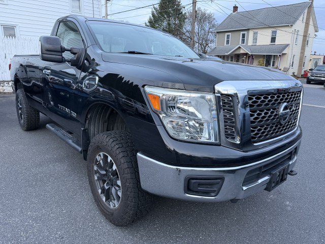 Used 2017 Nissan Titan SV AWD/4WD image 3