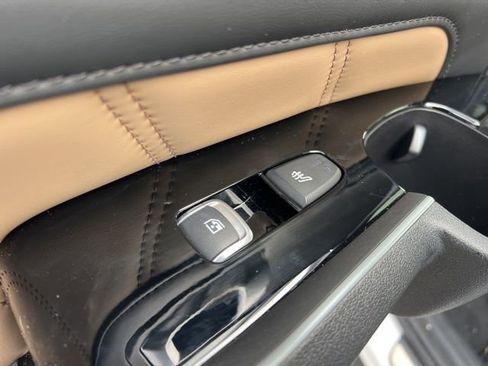 Certified 2025 Kia Sorento SX Prestige w/ Olive Brown Leather Package image 40