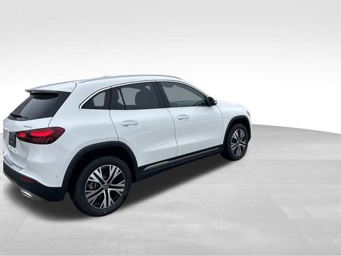 New 2026 Mercedes-Benz GLA 250 4MATIC image 5