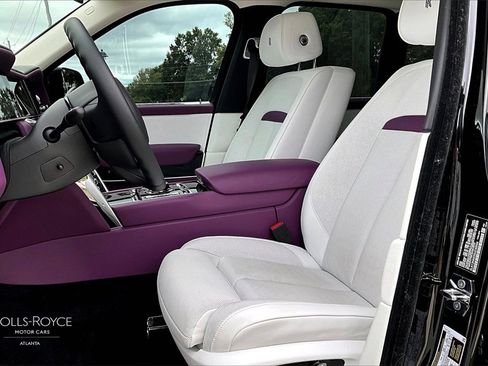 Certified 2025 Rolls-Royce Cullinan image 22