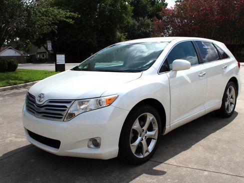 Used 2009 Toyota Venza w/ Comfort Pkg FWD image 4