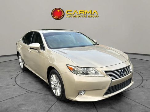Used 2014 Lexus ES 300h image 11