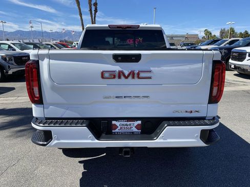 Used 2023 GMC Sierra 1500 AT4X image 32