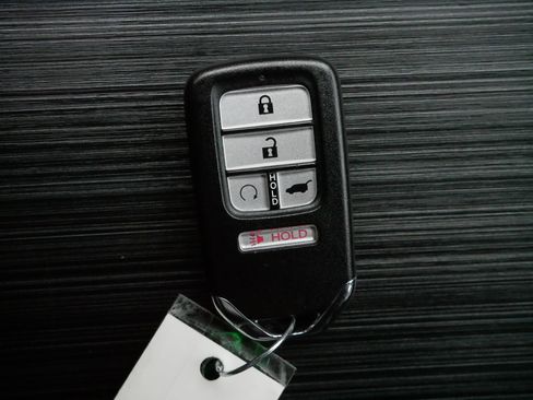 Certified 2022 Honda Pilot Touring image 32