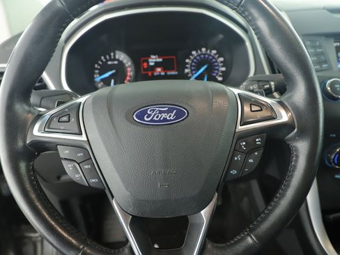 Used 2018 Ford Edge SEL image 15