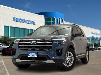 Used 2025 Ford Explorer Active w/ Active Comfort Package