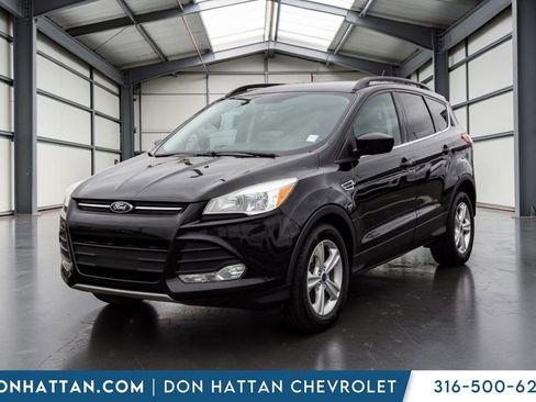 Used 2015 Ford Escape SE w/ Equipment Group 201A FWD image 18