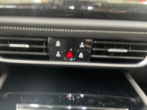 New 2026 Volkswagen Atlas SE image 15