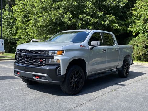 Used 2022 Chevrolet Silverado 1500 Custom Trail Boss w/ Safety Confidence Package AWD/4WD image 5