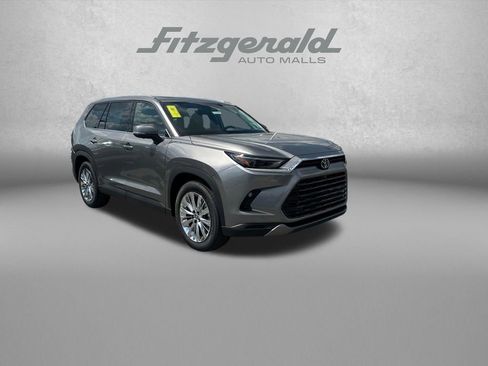 New 2026 Toyota Grand Highlander AWD image 1