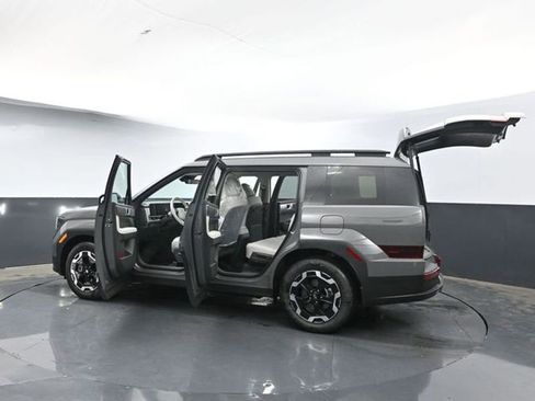 Used 2025 Hyundai Santa Fe SEL image 39
