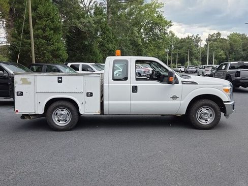 Used 2014 Ford F250 XL w/ Power Equipment Group RWD image 10