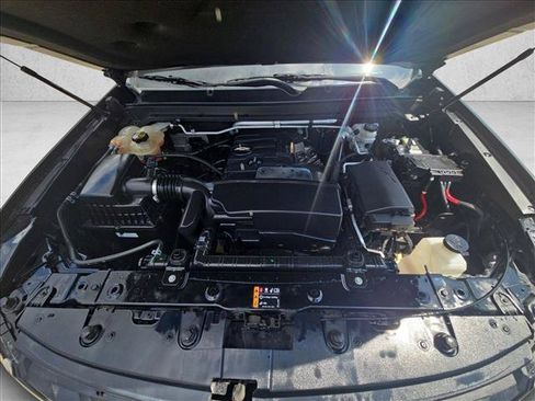 Used 2021 Chevrolet Colorado LT RWD image 20