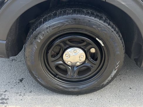 Used 2021 Ford Explorer 4WD Police Interceptor image 32