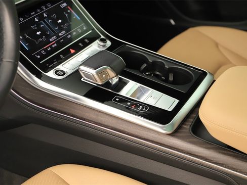 Certified 2023 Audi Q8 Prestige w/ Prestige Package image 17