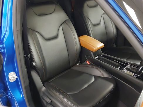 Used 2024 Jeep Compass Limited image 28