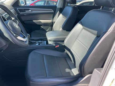 Certified 2023 Volkswagen Atlas SEL image 6