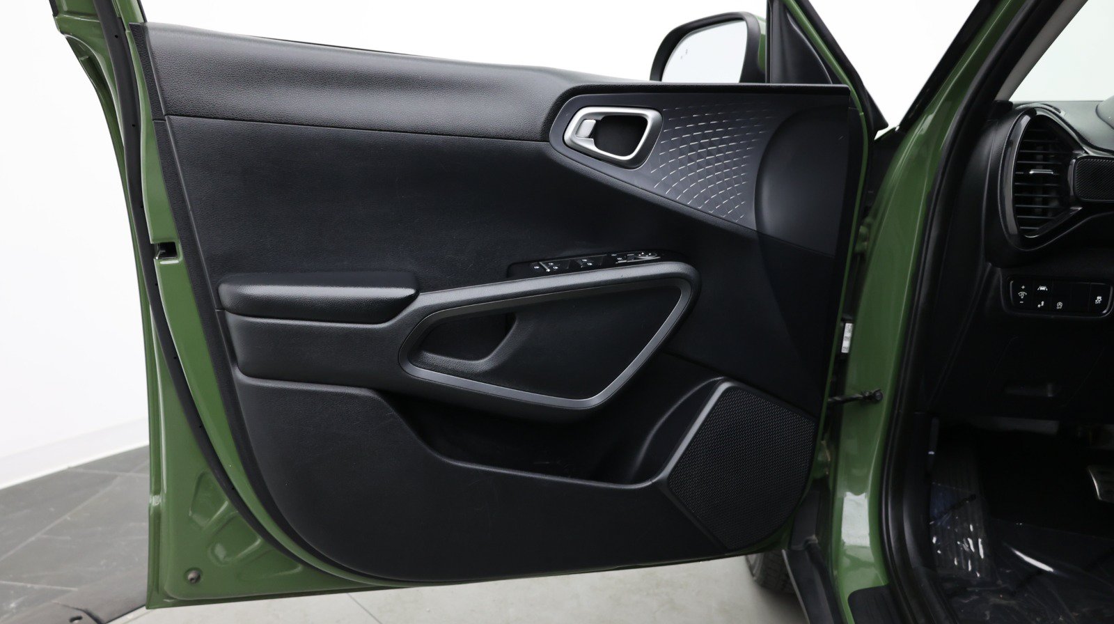 Used 2020 Kia Soul EX FWD image 13