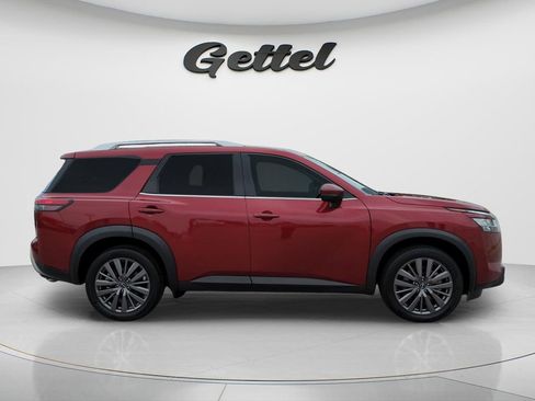 Certified 2023 Nissan Pathfinder SL w/ SL Premium Package AWD/4WD image 4