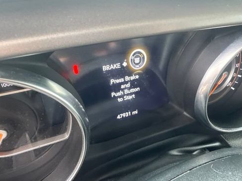 Used 2022 Jeep Wrangler Unlimited Sport AWD/4WD image 11