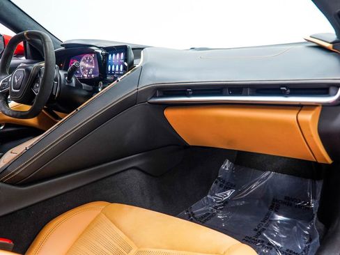 Used 2021 Chevrolet Corvette Stingray Premium Cpe w/ Z51 Performance Package RWD image 24