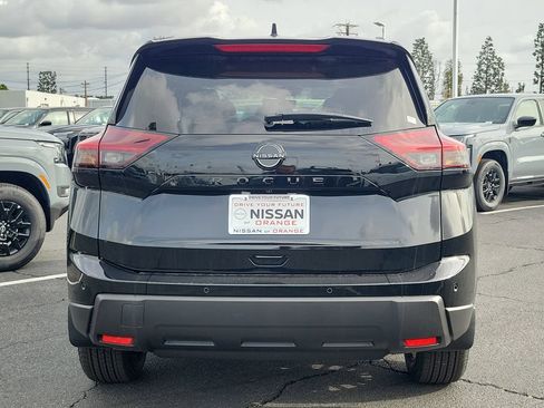 New 2026 Nissan Rogue SV FWD image 20
