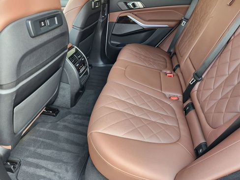 Used 2023 BMW X5 M50i w/ Climate Comfort Package image 30