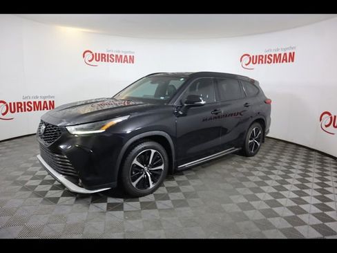 Used 2022 Toyota Highlander XSE FWD image 5