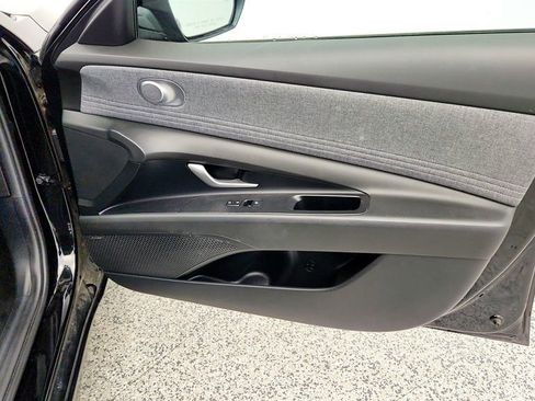 Used 2024 Hyundai Elantra Limited FWD image 27