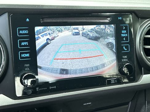 Used 2018 Toyota Tacoma TRD Off-Road RWD image 20