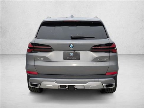 New 2026 BMW X5 xDrive40i w/ Climate Comfort Package image 8