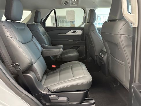 New 2026 Ford Explorer Active w/ Active Comfort Package image 38