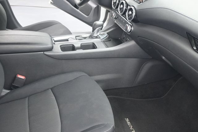 Used 2025 Nissan Sentra SV FWD image 46