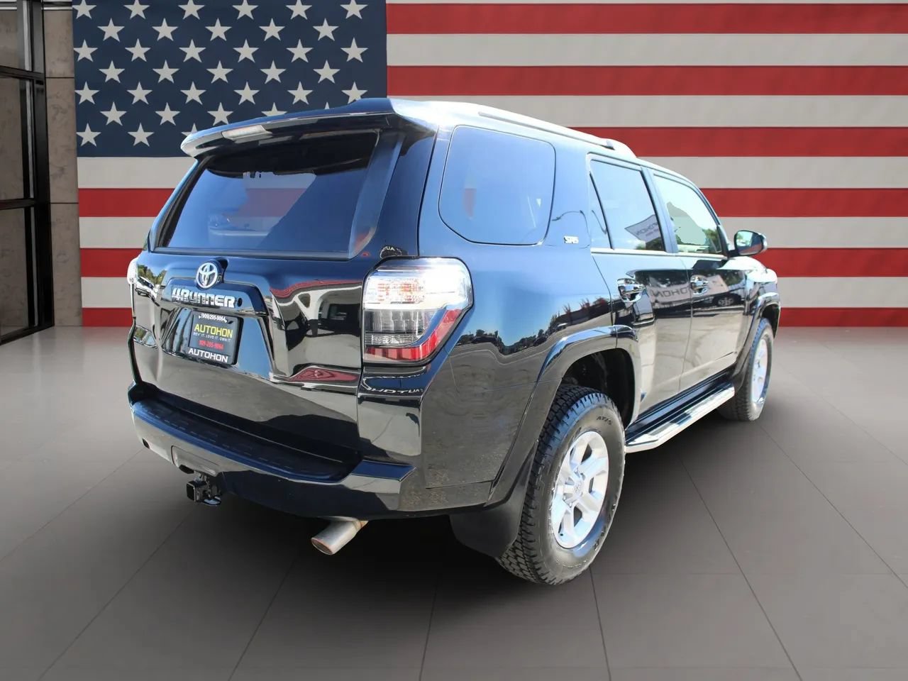 Used 2018 Toyota 4Runner SR5 Premium AWD/4WD image 4
