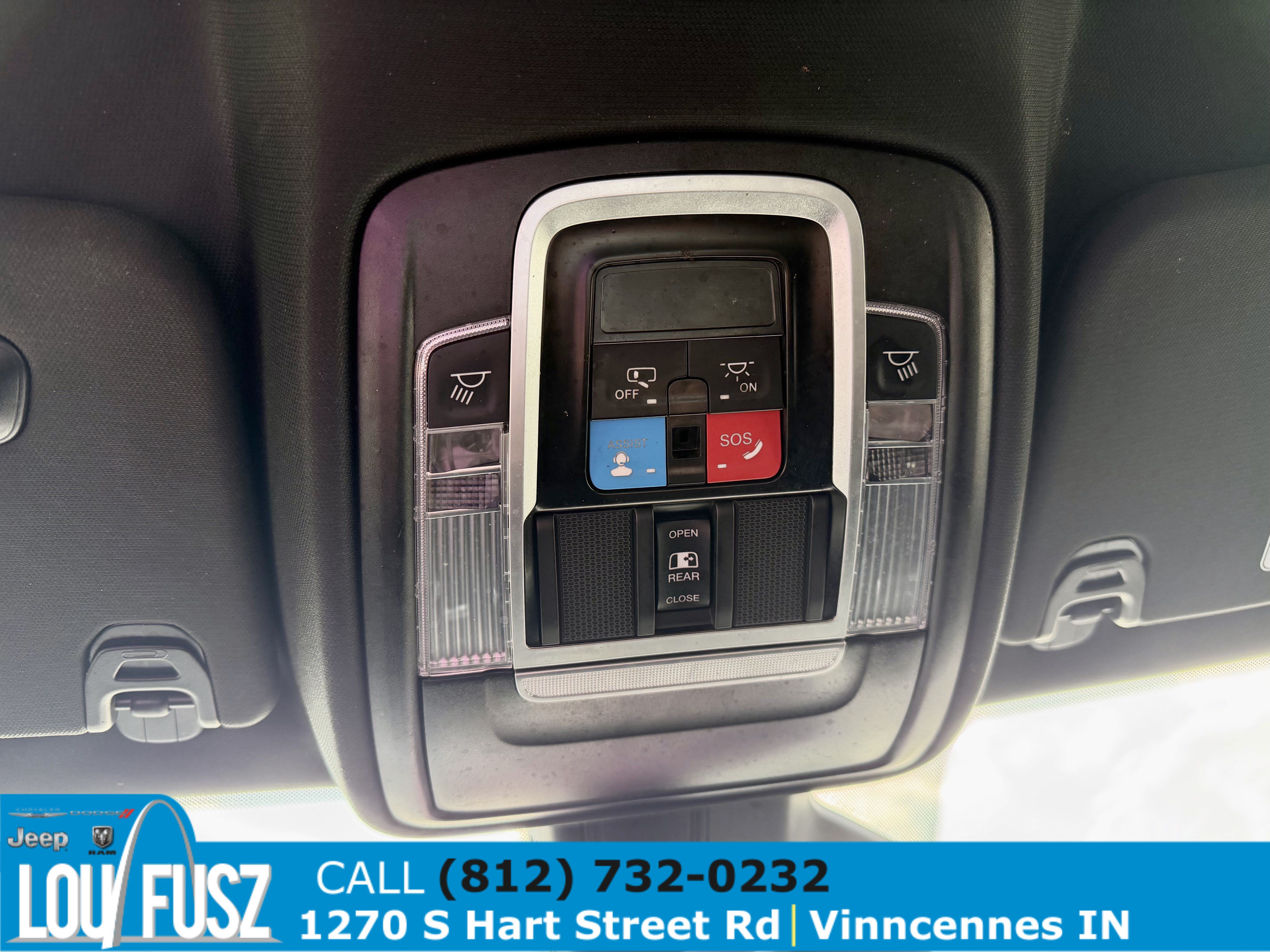 Used 2025 RAM 1500 Laramie AWD/4WD image 17