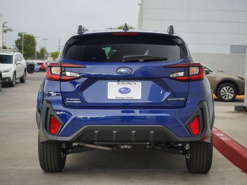 Certified 2025 Subaru Crosstrek 2.0i Premium image 4