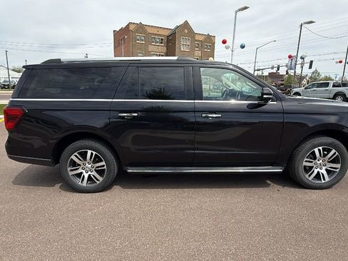 Used 2023 Ford Expedition Max Limited AWD/4WD image 4