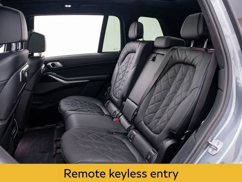 Used 2023 BMW X7 xDrive40i w/ M Sport Package AWD/4WD image 18