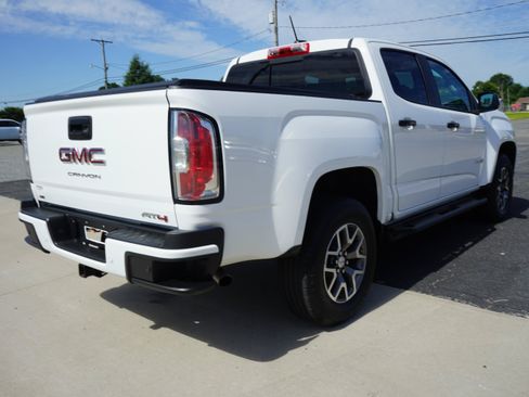 Used 2022 GMC Canyon AT4 w/ Trailering Package AWD/4WD image 5