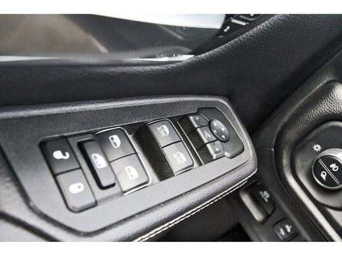 Used 2025 RAM 1500 Laramie w/ Laramie Southwest Edition image 19