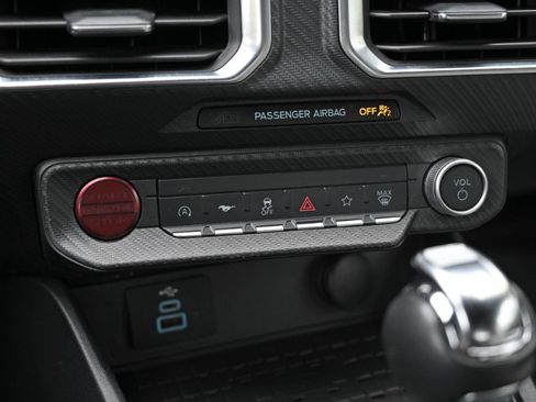 Used 2024 Ford Mustang Premium image 25